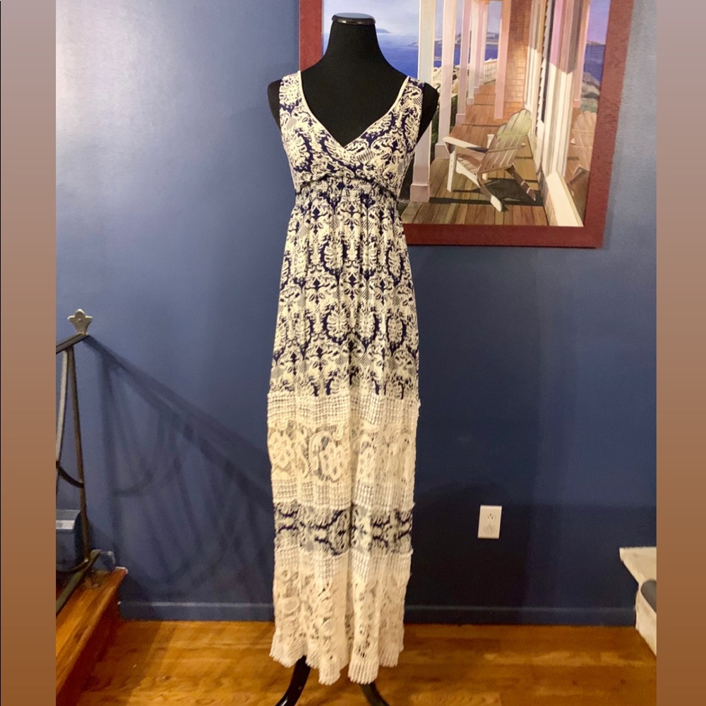 Long flattering waistline lace dress